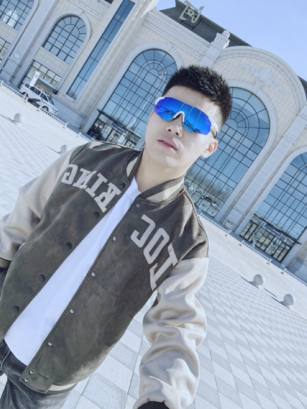 Fine超的第一张照片--信阳相亲服务中心