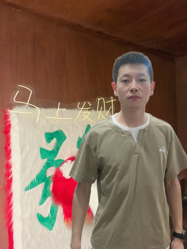 寻光的第一张照片--信阳相亲服务中心